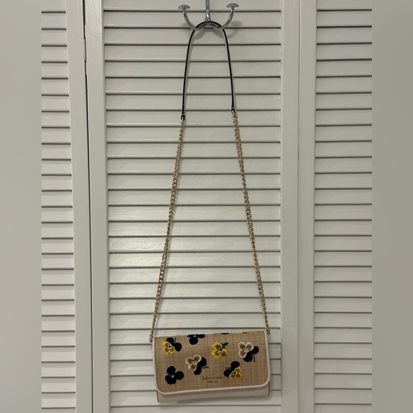 Kate Spade Wild Petal Embroidered Floral Crossbody Chain Wallet EUC - Picture 4 of 13